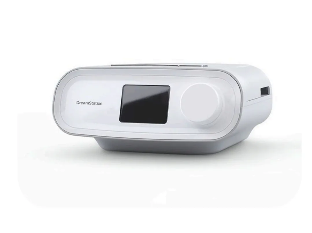 Philips DreamStation Auto CPAP Machine with integrated humidifier for sleep apnea treatment